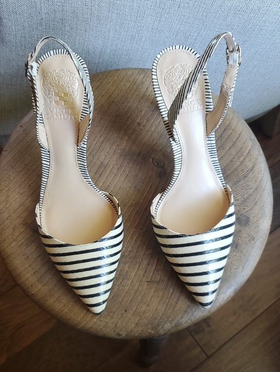 Vince Camuto Shoes - Vince Camuto Black/White Striped Snake